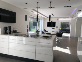 Outstanding 9 Bedroom Villa with Pool in Munich